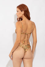 Charger l'image dans la galerie, Model Back: Rio De Sol Haut Top Yellow-Feline Zaya