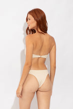 Charger l'image dans la galerie, Model Back: Rio De Sol Bas Bottom Solar-Off Essential