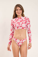 Charger l'image dans la galerie, Model Front: Wednesday In Hawaii By Rio De Sol Haut Top Pua-Hibiscus Reef
