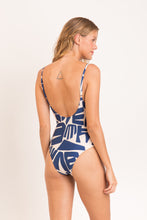 Charger l'image dans la galerie, Model Back: Rio De Sol Une Pièce Pottery Hype