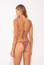 Charger l'image dans la galerie, Model Back: Rio De Sol Haut Top Dune Lia