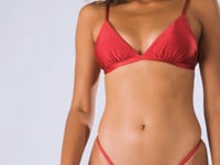 Charger et lire la vidéo dans la visionneuse de la Galerie, Video: Rio De Sol Ensemble Set Shimmer-Divino Tri-Fixo California