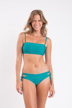 Charger l'image dans la galerie, Model Front: Rio De Sol Bas Bottom Grove Madrid
