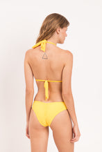 Charger l'image dans la galerie, Model Back: Rio De Sol Haut Top Amarelo Mel
