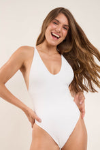 Charger l'image dans la galerie, Image 08: Rio De Sol Une Pièce Sand-White Sunny
