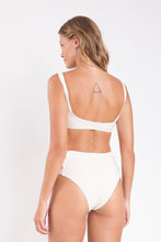 Charger l'image dans la galerie, Model Back: Rio De Sol Bas Bottom Malibu-Natural Highwaist-Spin
