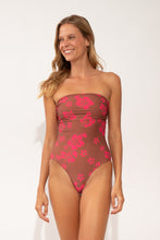 Charger l'image dans la galerie, Model Front: Wednesday In Hawaii By Rio De Sol Une Pièce Pua-Coco-Guava Aloha
