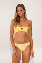 Charger l'image dans la galerie, Model Front: Wednesday In Hawaii By Rio De Sol Haut Top Kiko-Lilikoi Lani

