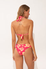 Charger l'image dans la galerie, Model Back: Wednesday In Hawaii By Rio De Sol Haut Top Pua-Guava Mel

