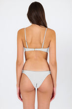 Charger l'image dans la galerie, Model Back: Rio De Sol Ensemble Set Shimmer-White Bandeau-Knot Essential
