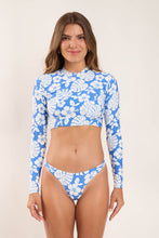 Charger l'image dans la galerie, Model Front: Wednesday In Hawaii By Rio De Sol Haut Top Pua-Pacifica Reef
