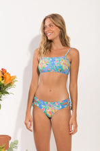 Charger l'image dans la galerie, Model Front: Rio De Sol Haut Top Treetop Bandeau-Reto
