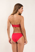 Charger l'image dans la galerie, Model Back: Wednesday In Hawaii By Rio De Sol Ensemble Set Hibiscus Lani Waikiki
