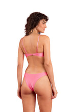 Charger l'image dans la galerie, Model Back: Rio De Sol Haut Top Shimmer-Confetti Bandeau-Joy
