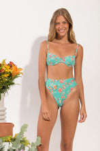 Charger l'image dans la galerie, Model Front: Rio De Sol Bas Bottom Botanic Hotpant-Cos

