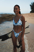 Charger l'image dans la galerie, Image 10: Wednesday In Hawaii By Rio De Sol Haut Top Pua-Pacifica Hana
