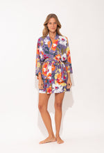 Charger l'image dans la galerie, Model Front: Rio De Sol Robe De Plage Garden-Flower Kimono
