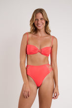 Charger l'image dans la galerie, Model Front: Rio De Sol Bas Bottom Malibu-Folia Highwaist-Spin-Iris
