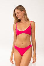 Charger l'image dans la galerie, Image 07: Wednesday In Hawaii By Rio De Sol Haut Top Guava Hana
