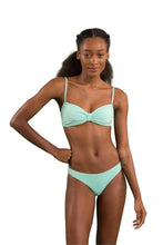 Charger l'image dans la galerie, Model Front: Rio De Sol Bas Bottom Malibu-Menta Essential-Comfy
