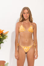 Charger l'image dans la galerie, Model Front: Rio De Sol Haut Top Sunny-Forest Tri-Inv
