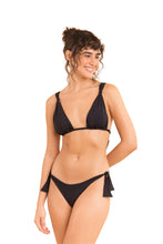 Charger l'image dans la galerie, Model Front: Rio De Sol Haut Top Dots-Black Mel
