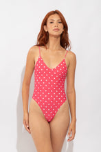 Charger l'image dans la galerie, Model Front: Wednesday In Hawaii By Rio De Sol Une Pièce Kiko-Guava Hilo
