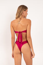 Charger l'image dans la galerie, Model Back: Rio De Sol Ensemble Set Shimmer-Desejo Mavi Nara
