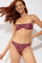 Charger l'image dans la galerie, Image 06: Rio De Sol Haut Top Coral-Feline Balconet-Tie
