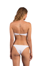 Charger l'image dans la galerie, Model Back: Rio De Sol Ensemble Set Bora-White Bandeau-Joy Leblon
