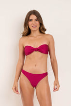 Charger l'image dans la galerie, Model Front: Rio De Sol Haut Top Shimmer-Desejo Bandeau-Joy
