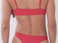 Charger et lire la vidéo dans la visionneuse de la Galerie, Video: Wednesday In Hawaii By Rio De Sol Ensemble Set Hibiscus Hana Sunset
