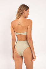 Charger l&#39;image dans la galerie, Model Back: Rio De Sol Bas Bottom Brisa-Pistache Hotpants
