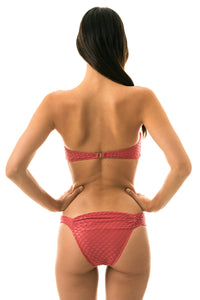 Model Back: Rio De Sol Bas Bottom Kiwanda Madras Band Comfort