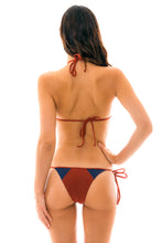 Charger l&#39;image dans la galerie, Model Back: Rio De Sol Bas Bottom Liquor Recorte Tri
