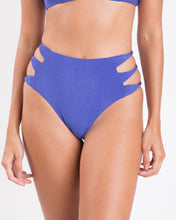 Charger l&#39;image dans la galerie, Gallery: Rio De Sol Bas Bottom Malibu-Indigo Highwaist-Spin
