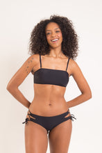 Charger l&#39;image dans la galerie, Model Front: Rio De Sol Bas Bottom Nero Madrid
