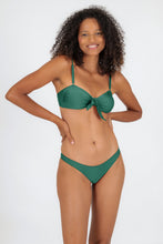 Charger l&#39;image dans la galerie, Model Front: Rio De Sol Bas Bottom Palace Essential
