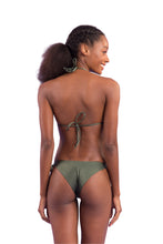 Charger l&#39;image dans la galerie, Model Back: Rio De Sol Bas Bottom Shimmer-Croco Cheeky-Tie

