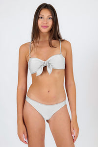 Model Front: Rio De Sol Bas Bottom Shimmer-White Essential