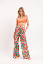 Charger l&#39;image dans la galerie, Model Front: Rio De Sol Pantalon De Plage Jungle Wide Pants
