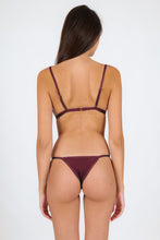 Charger l&#39;image dans la galerie, Model Back: Rio De Sol Ensemble Set Barolo Tri-Fixo California
