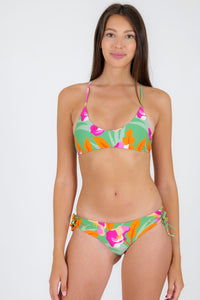 Model Front: Rio De Sol Ensemble Set Green-Bloom Bralette Madrid