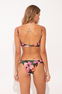 Model Back: Rio De Sol Ensemble Set Jolie Paola Baobi