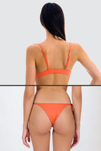 Charger l&#39;image dans la galerie, Model Back: Rio De Sol Ensemble Set Light-Peach Mila Ibiza
