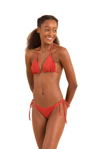 Model Front: Rio De Sol Ensemble Set Malibu-Chili Tri-Inv Cheeky-Tie