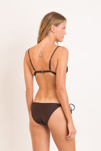 Charger l&#39;image dans la galerie, Model Back: Rio De Sol Ensemble Set Shimmer-Coffee Tri-Fixo Ibiza-Comfy
