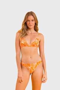 Model Front: Rio De Sol Ensemble Set Trail-Orange Tri-Fixo Essential