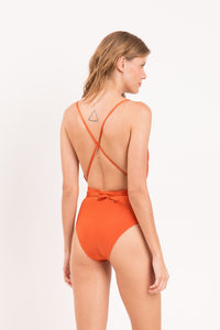 Model Back: Rio De Sol Une Pièce Shimmer-Paprica New Vegas