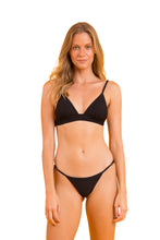 Charger l&#39;image dans la galerie, Model Front: Rio De Sol Haut Top Bora-Black Tri-Cos
